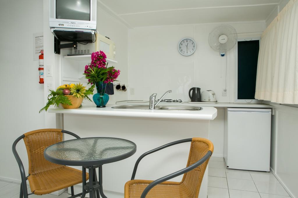 Sunhaven Beach Bungalows (Adults Only) ราโรทองกา ห้อง รูปภาพ