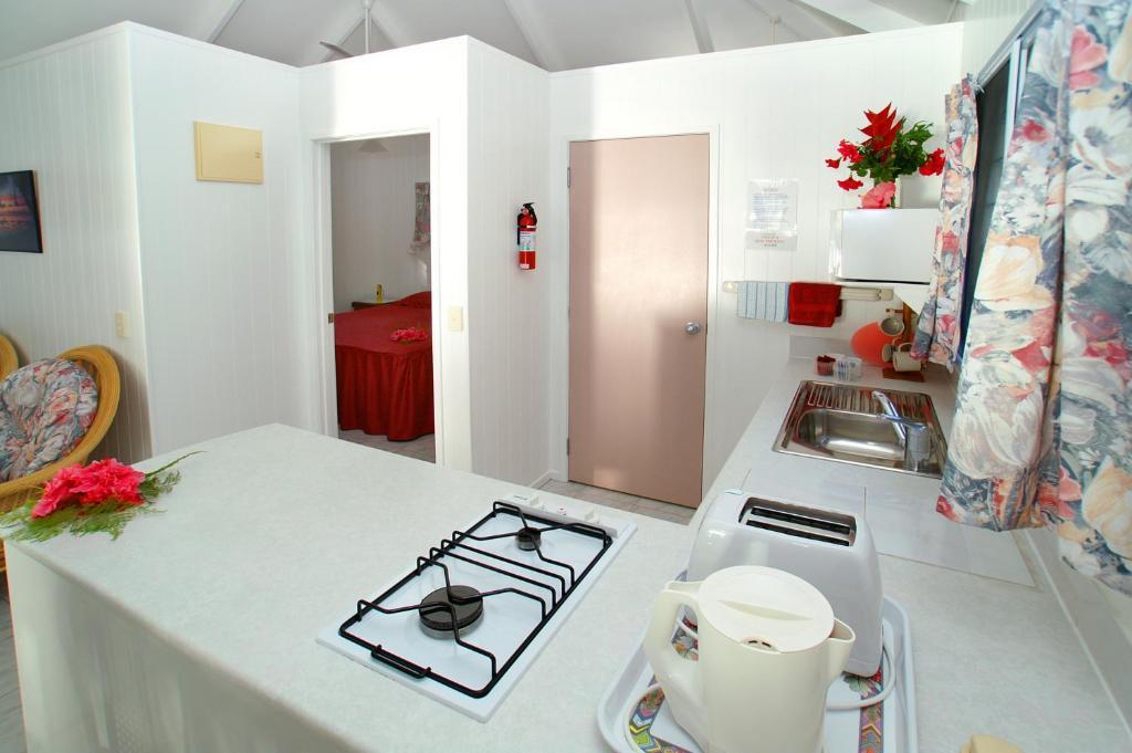 Sunhaven Beach Bungalows (Adults Only) ราโรทองกา ห้อง รูปภาพ